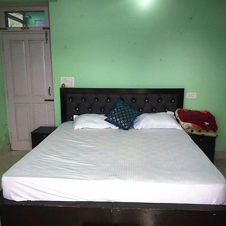 Mohinder & Mohindra Home Stay Bīr Eksteriør bilde