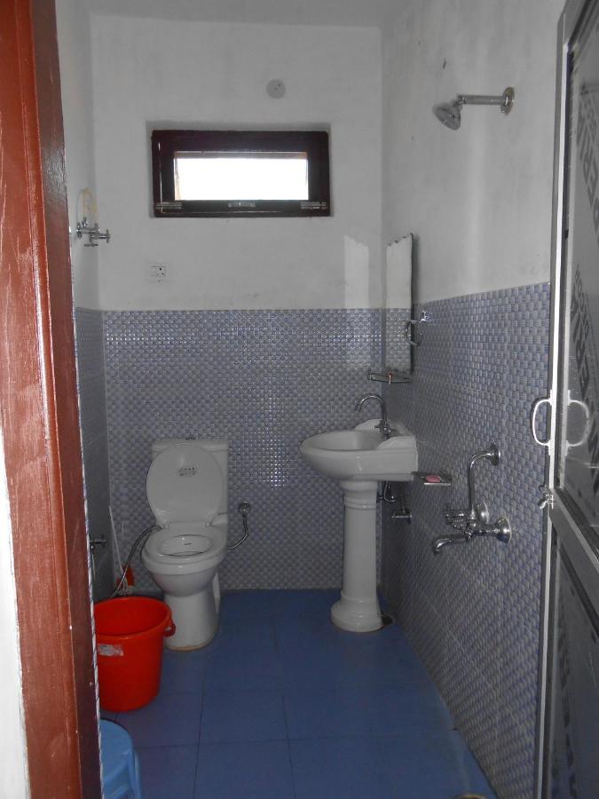 Mohinder & Mohindra Home Stay Bīr Eksteriør bilde