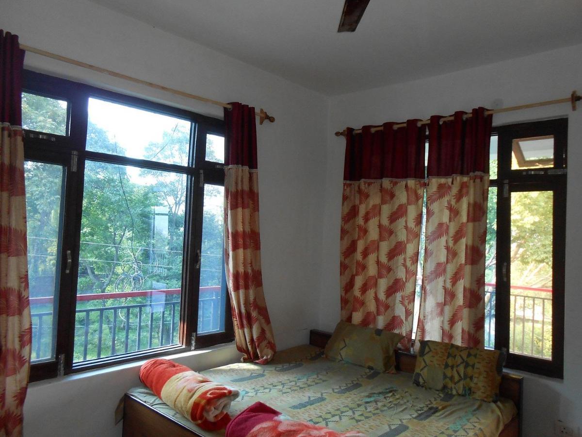 Mohinder & Mohindra Home Stay Bīr Eksteriør bilde