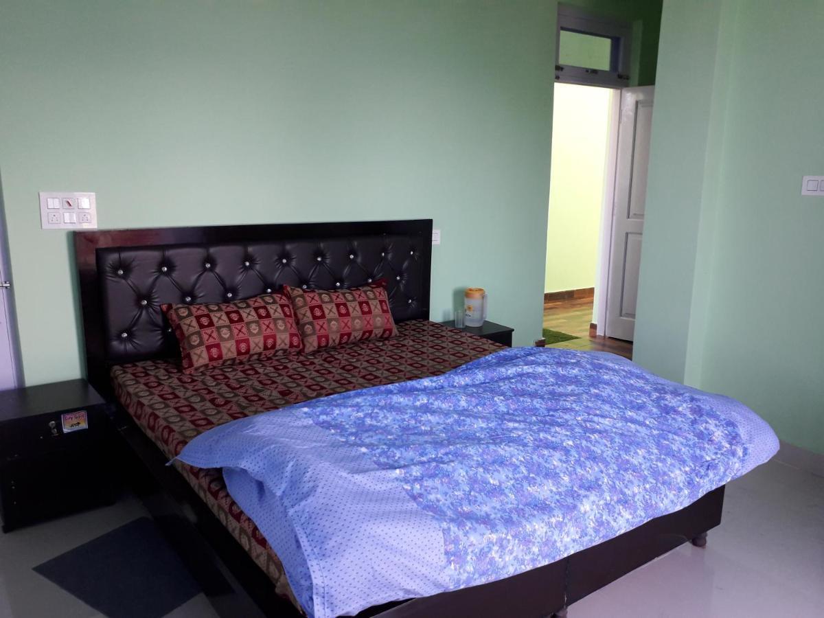 Mohinder & Mohindra Home Stay Bīr Eksteriør bilde